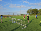 Laatste training seizoen 2023-2024 van 1e selectie S.K.N.W.K. (voetvolleytoernooitje) van donderdag 25 mei 2024 (35/314)